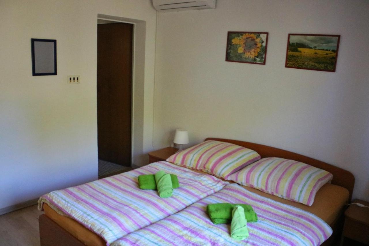 Apartments & Rooms Neno Tribanj Kruscica Bagian luar foto